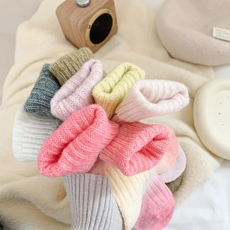 Cozy Gradient Wool-Cashmere Winter Socks for Women